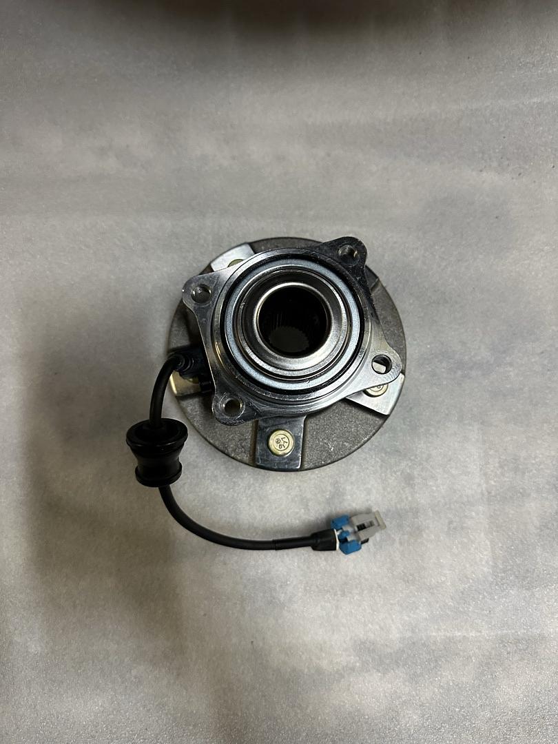 02-07 SATURN VUE /05-06 EQUINOX /2006 TORRENT REAR WHEEL BEARING HUB ASSEMBLY W/ABS SENSOR