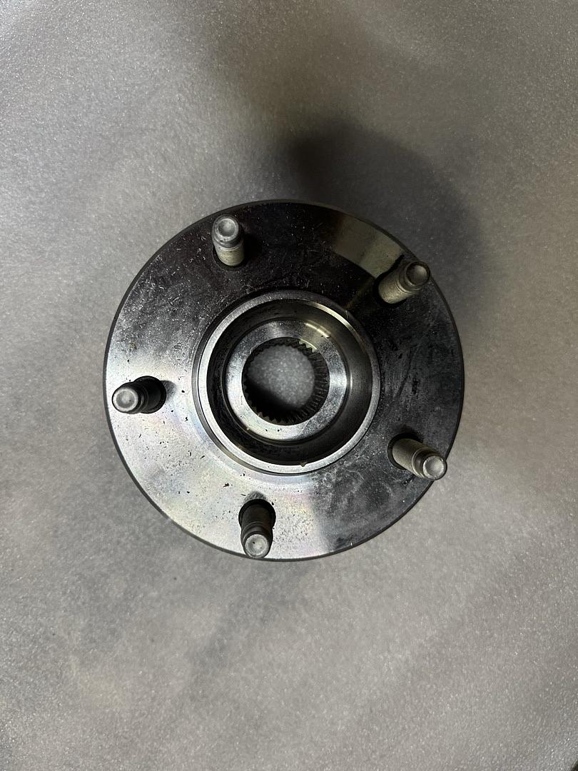 02-07 SATURN VUE /2005 EQUINOX /2006 TORRENT FRONT WHEEL BEARING HUB ASSEMBLY