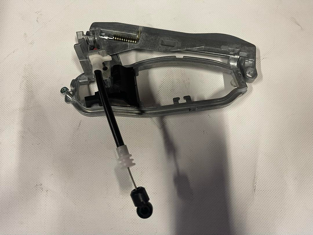 00-06 BMW X5 FRONT LEFT SIDE OUTER DOOR HANDLE BASE WITH CABLE