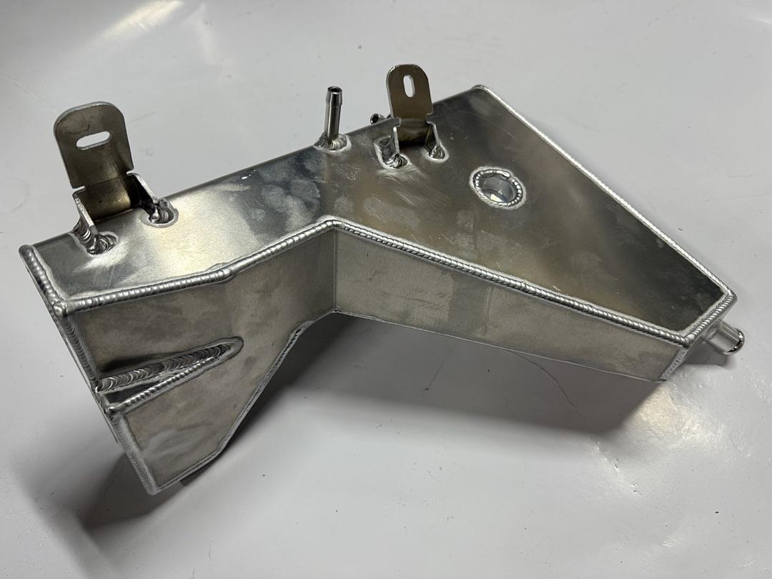 11-14 Chrysler 300 Dodge Charger Challenger Coolant Recovery Overflow Tank - Aluminum