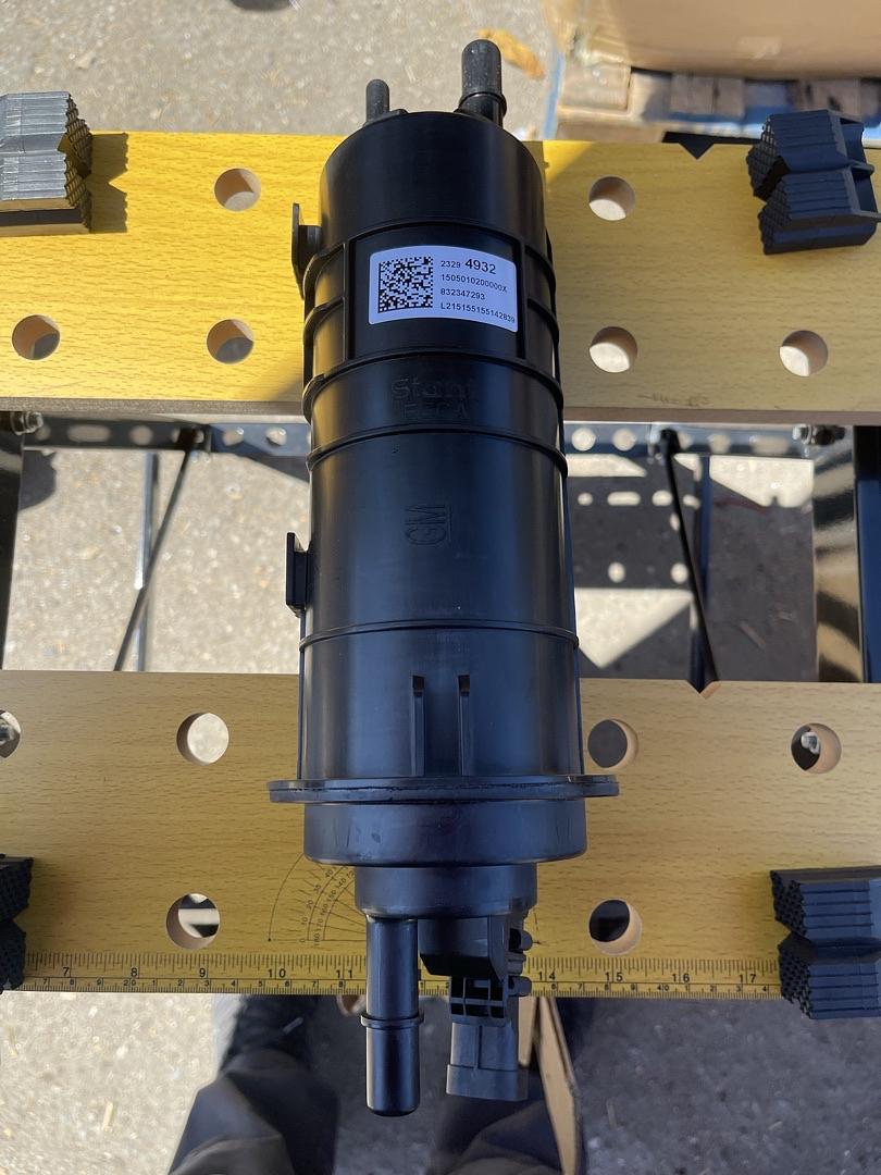 GM # GENUINE PARTS VAPOR CANISTER WITHOUT VENT VALVE SOLENOID