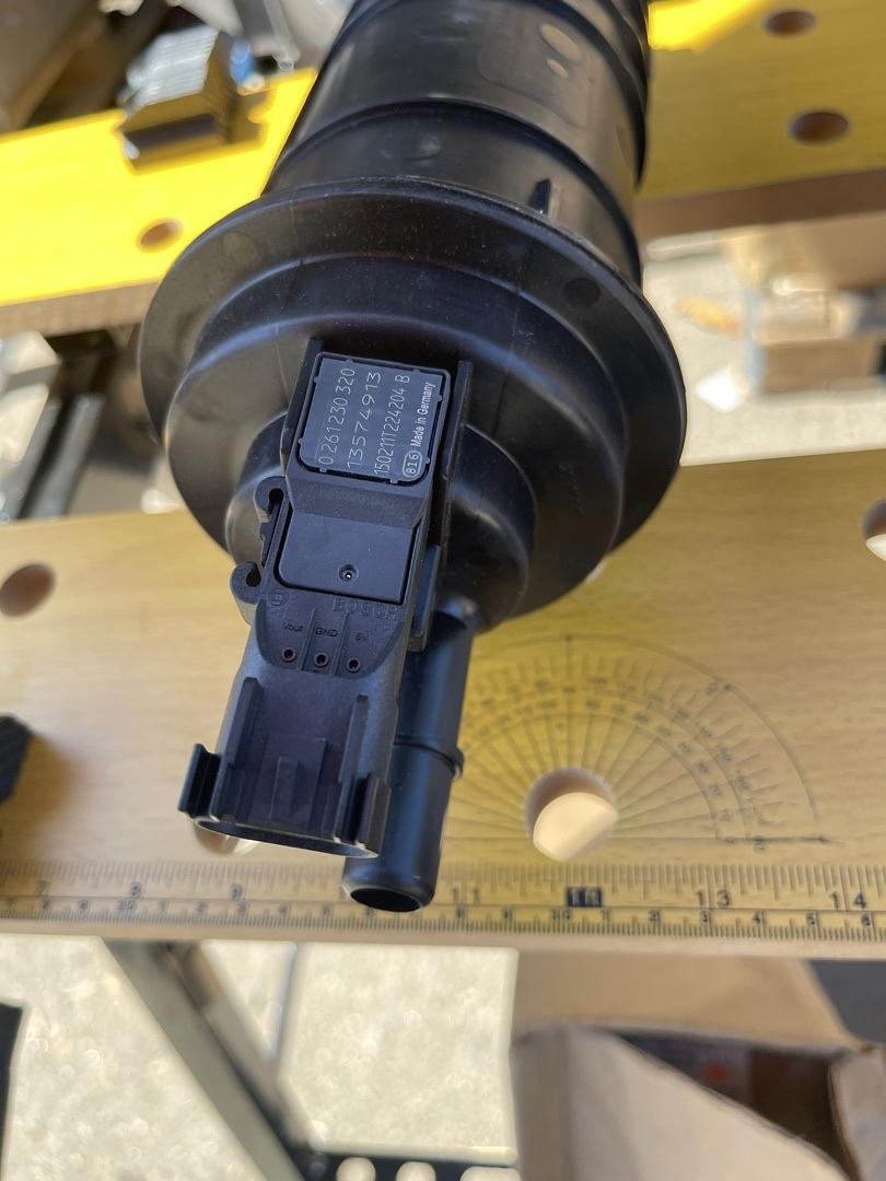 23294932 | GM # GENUINE PARTS VAPOR CANISTER WITHOUT VENT VALVE SOLENOID