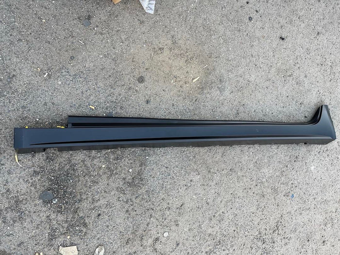 25957991 | GM OEM GM Primed Driver Side Rocker Panel Molding For 2010-2014 Cadillac CTS