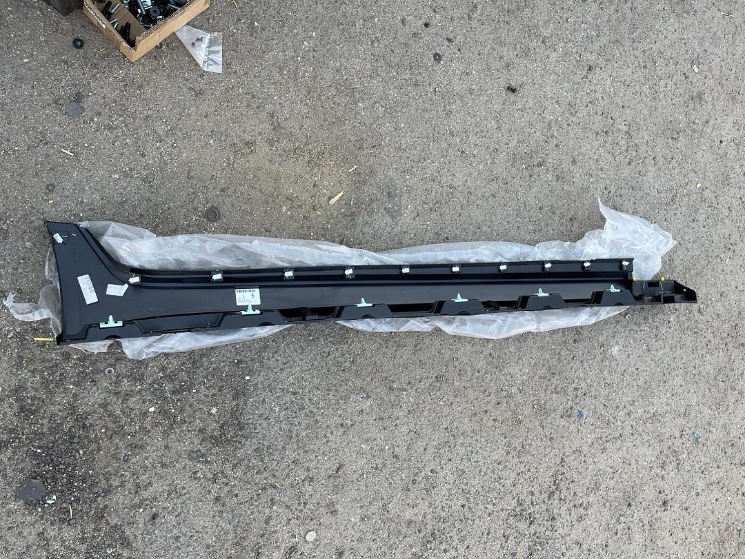 GM OEM GM Primed Driver Side Rocker Panel Molding For 2010-2014 Cadillac CTS