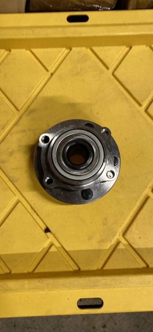 FRONT WHEEL BEARING HUB ASSEMBLY COMPATIBLE WITH 2006-2012 ECLIPSE / 2004-2011 ENDEAVOR / 2004-2012 GALANT