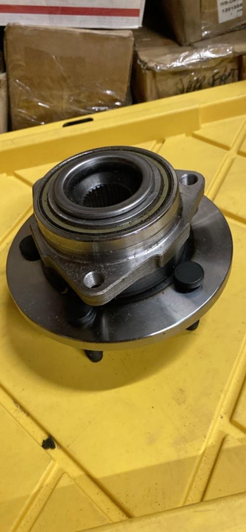 FRONT WHEEL BEARING HUB ASSEMBLY COMPATIBLE WITH 2005-2010 DAKOTA / 2006-2009 RAIDER