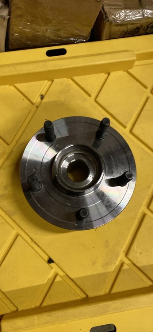 FRONT WHEEL BEARING HUB ASSEMBLY COMPATIBLE WITH 2005-2010 DAKOTA / 2006-2009 RAIDER