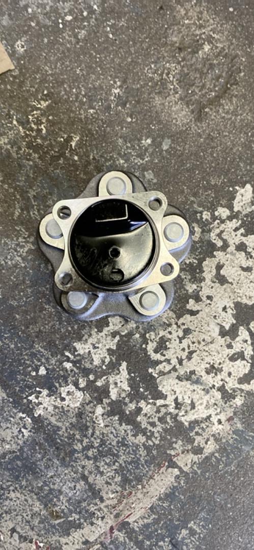 13-19 NISSAN SENTRA REAR WHEEL BEARING HUB WITH SPEED MONITER SENSOR