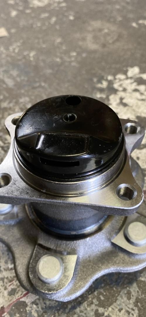 13-19 NISSAN SENTRA REAR WHEEL BEARING HUB WITH SPEED MONITER SENSOR