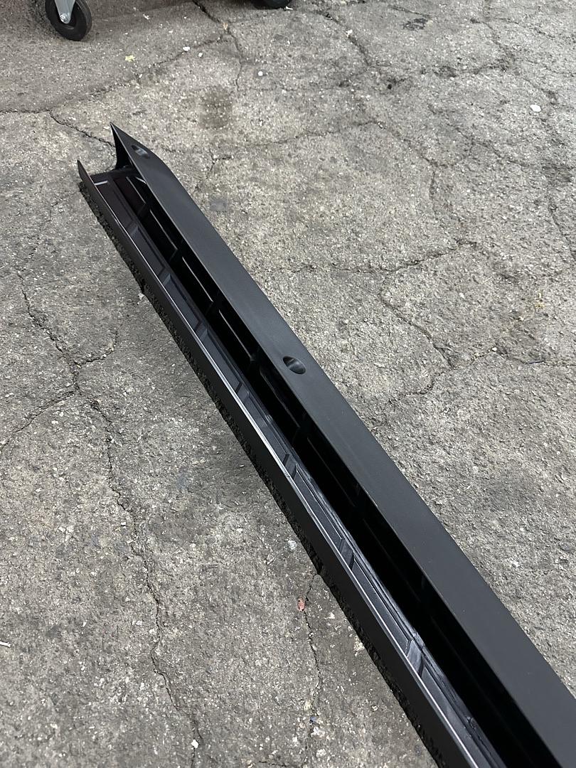 REAR TAILGATE SPOILER CAP PROTECTOR COMPATIBLE WITH 07-13 SILVERADO 1500 / 2500 / 2500HD / 3500 / 3500HD, NOT FIT 2007 CLASSIC MODELS