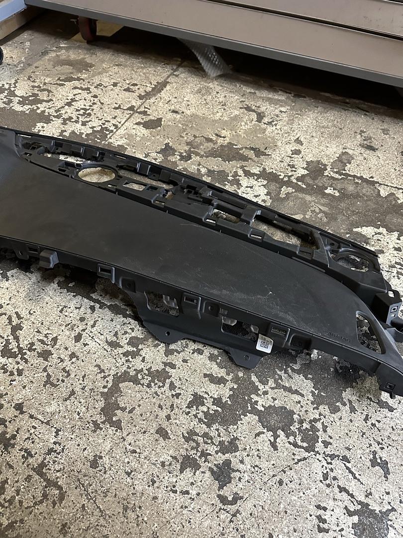 84124213 | Open Box 16-22 Chevy Camaro Cover Assembly, Instrument Panel Upper Trim Panel *Black