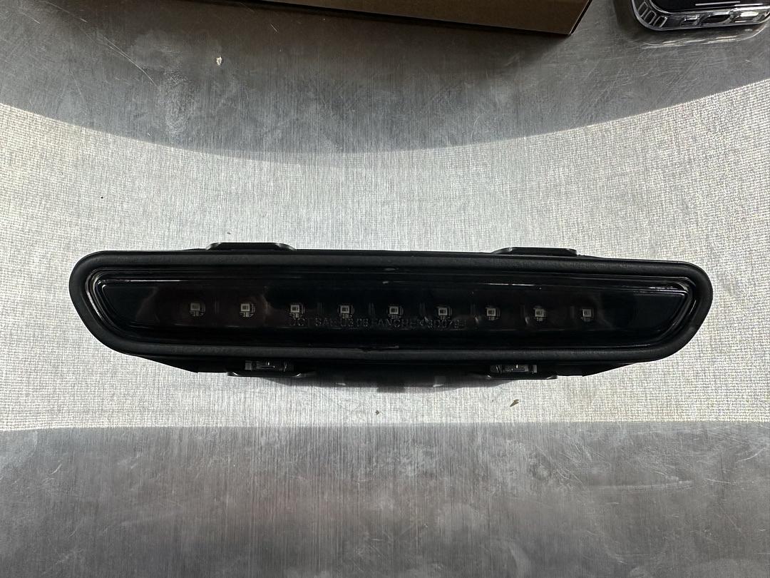 06-10 DODGE CHARGER BLACK SMOKED WITH LED / 3RD BREAKLIGHT