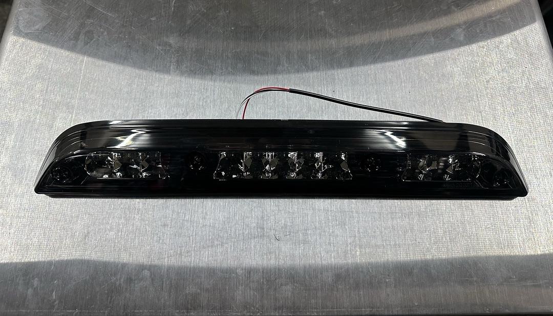 15-17 FORD F-150 / 17-20 FORD F-250 F-350 SUPER DUTY LED 3RD BREAK LIGHT SMOKED