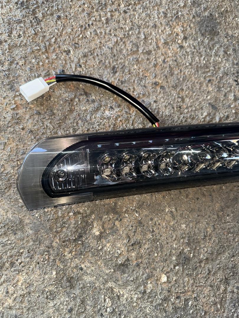 02-08 DODGE RAM 1500 03-09 RAM 2500 3500 THIRD BRAKE LIGHT