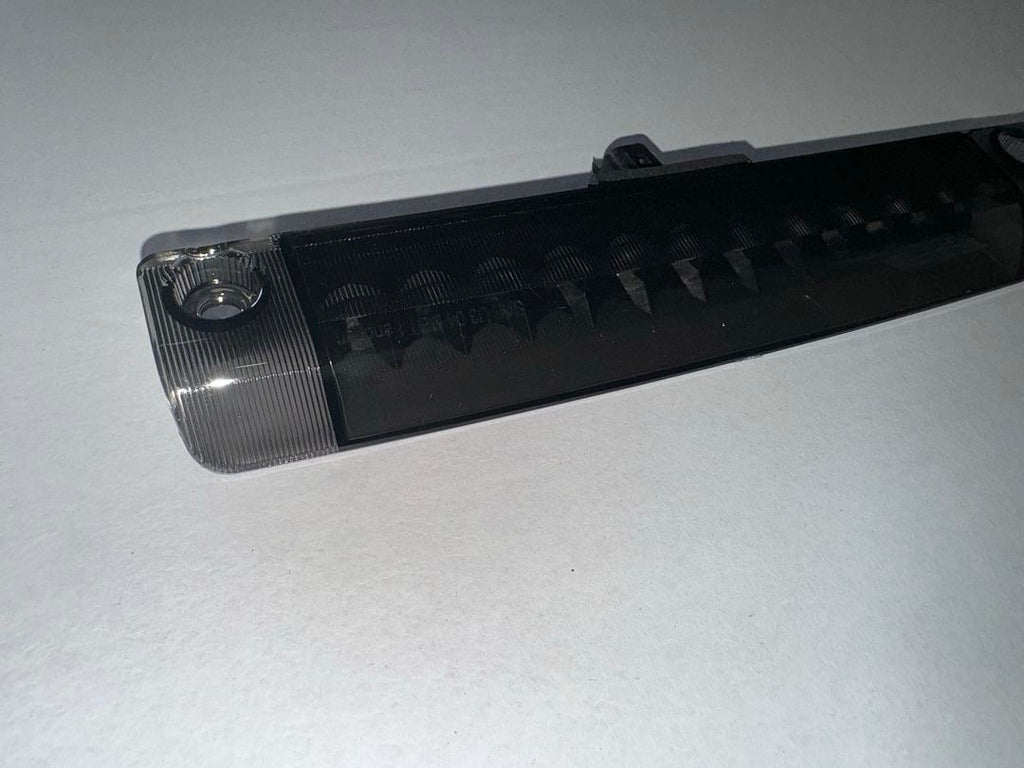 10-16 4RUNNER / 14-16 HIGHLANDER / 10-15 PRIUS / 12-16 PRIUS C / 12-16 PRIUS V / 11-16 SIENNA THIRD BRAKE LIGHT