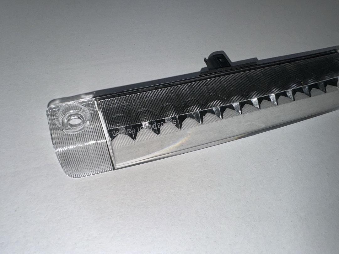 10-16 4RUNNER / 14-16 HIGHLANDER / 10-15 PRIUS / 12-16 PRIUS C / 12-16 PRIUS V / 11-16 SIENNA THIRD BRAKE LIGHT