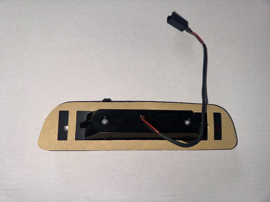 95-17 TOYOTA TACOMA THIRD BRAKE LIGHT