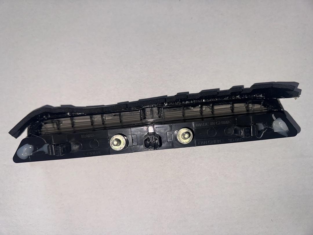 11-16 SCION TC THIRD BRAKE LIGHT