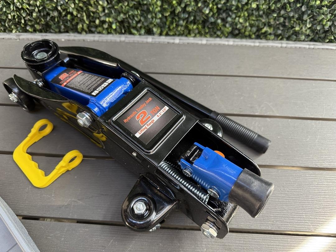 Low Profile Hydraulic Trolley Service/Floor Jack, 2 Ton (4000 lbs) Capacity, Lifting Range 5.1"-13", Blue
