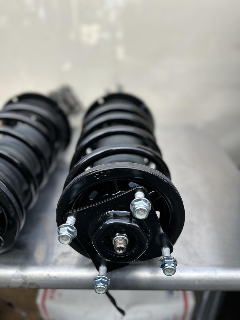 FORD ESCAPE 01-12 / MAZDA TRIBUTE 01-11 / MERCURY MARINER 05-11 , SR4100 , SR4101 FRONT LEFT AND RIGHT STRUT COIL SPRING