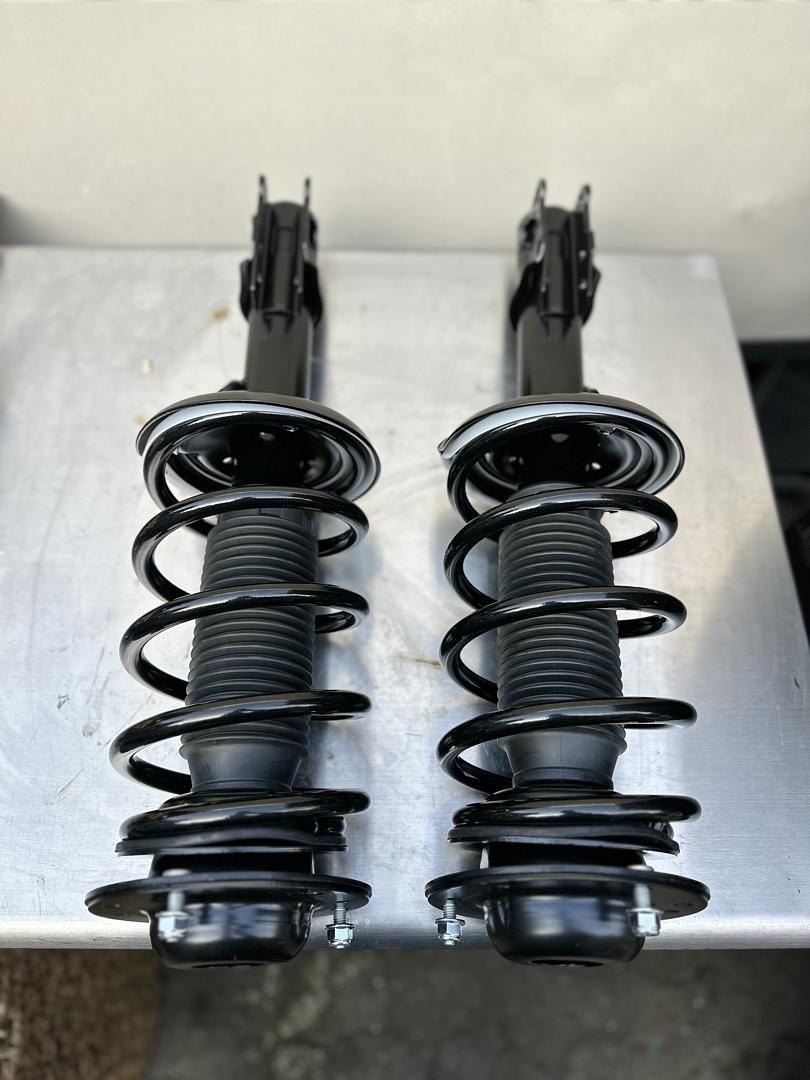 CHEVY MALIBU 08-12 / G6 06-10 / AURA 08-09 SR4099 , SR4098 FRONT LEFT AND RIGHT COIL SPRINGS