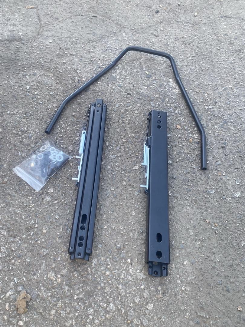 UNIVERSAL SEAT SLIDERS NRG STYLE