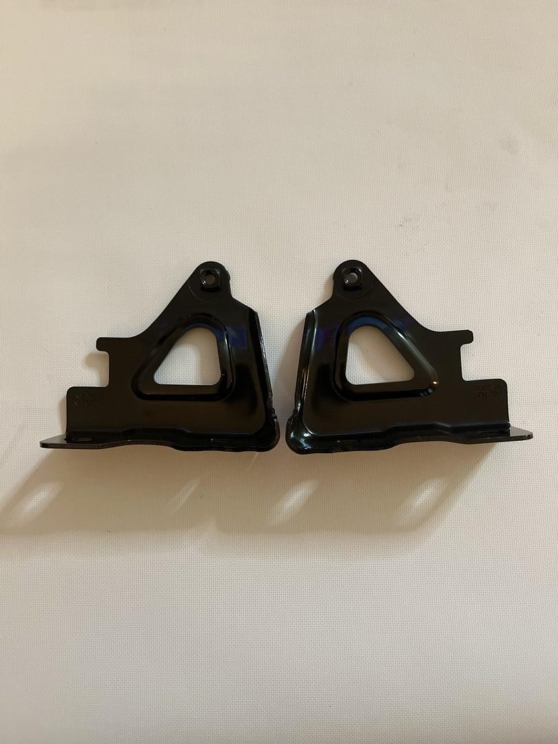 2013-2016 ENCLAVE HOOD HINGE PAIR LEFT AND RIGHT 2PCS