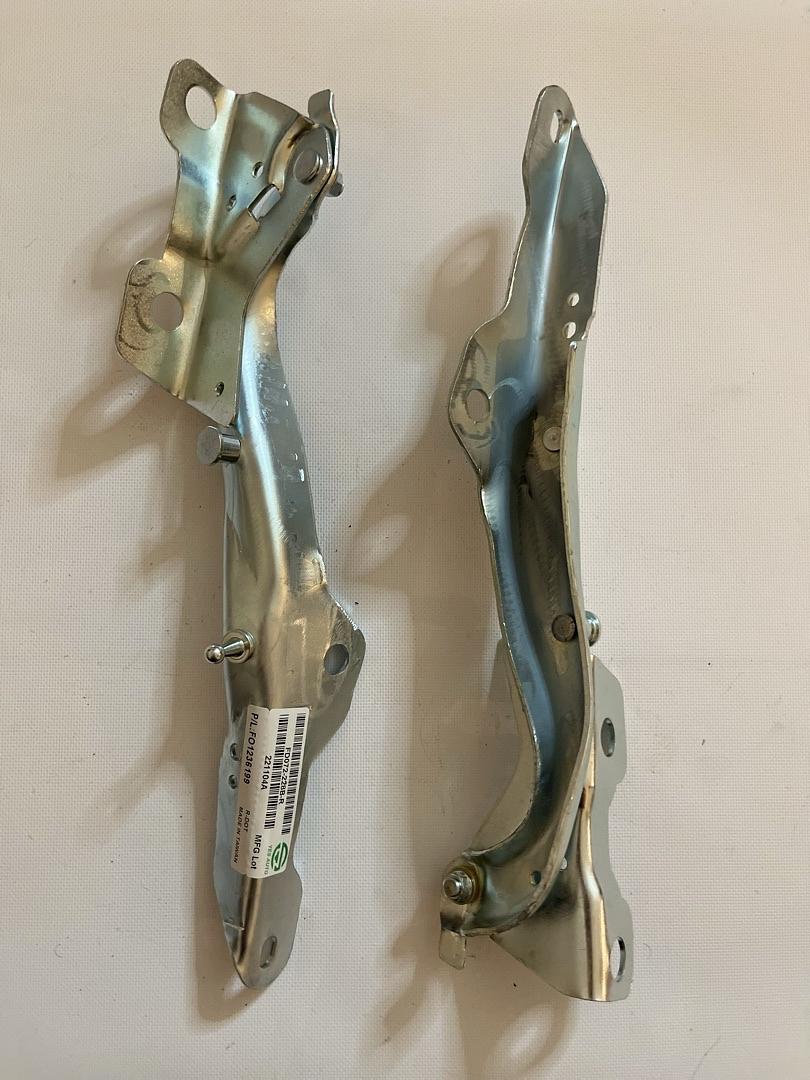 2012-2017 EXPEDITION PAIR OF LEFT AND RIGHT CHROME HOOD HINGES HINGE