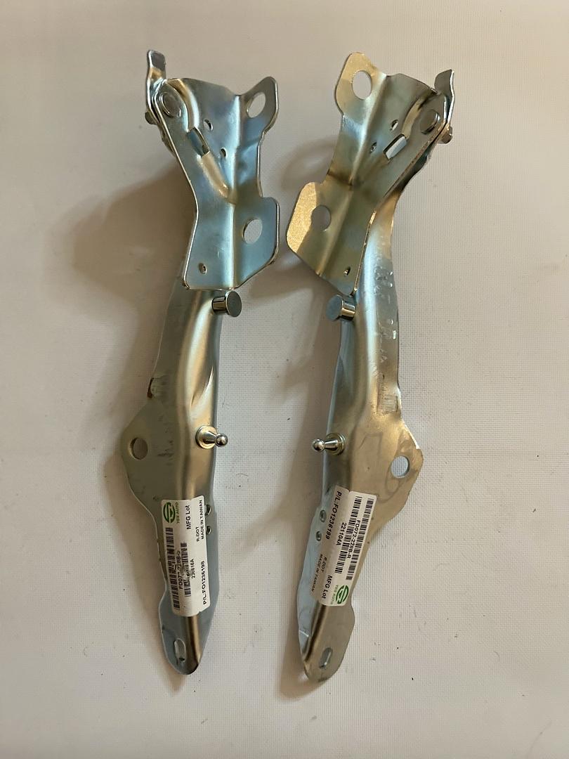 2012-2017 EXPEDITION PAIR OF LEFT AND RIGHT CHROME HOOD HINGES HINGE