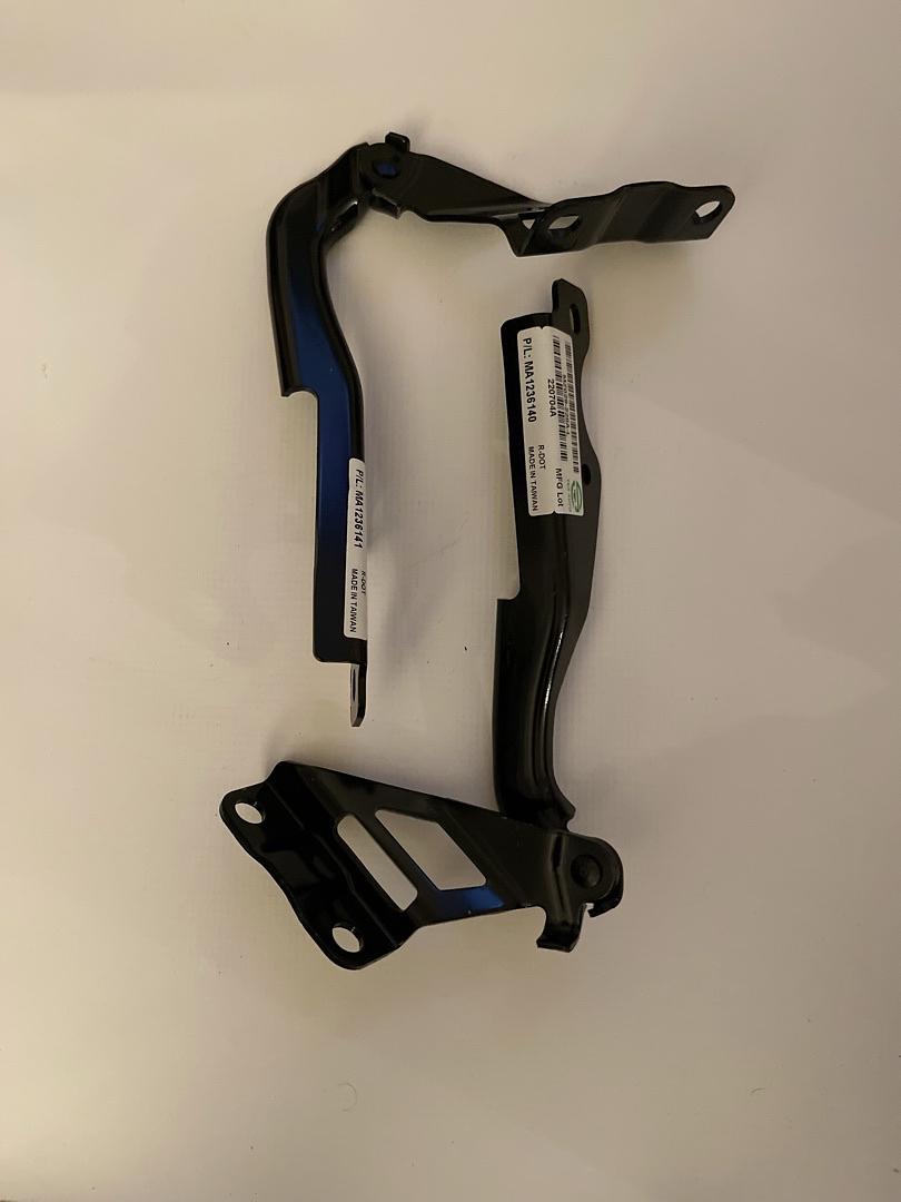 2014-2018 MAZDA 3 SPORT PAIR OF HOOD HINGES BLACK 2PCS