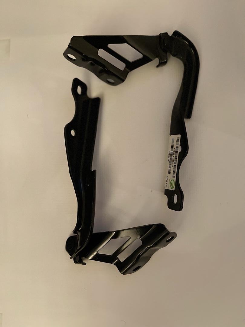 2014-2018 MAZDA 3 SPORT PAIR OF HOOD HINGES BLACK 2PCS