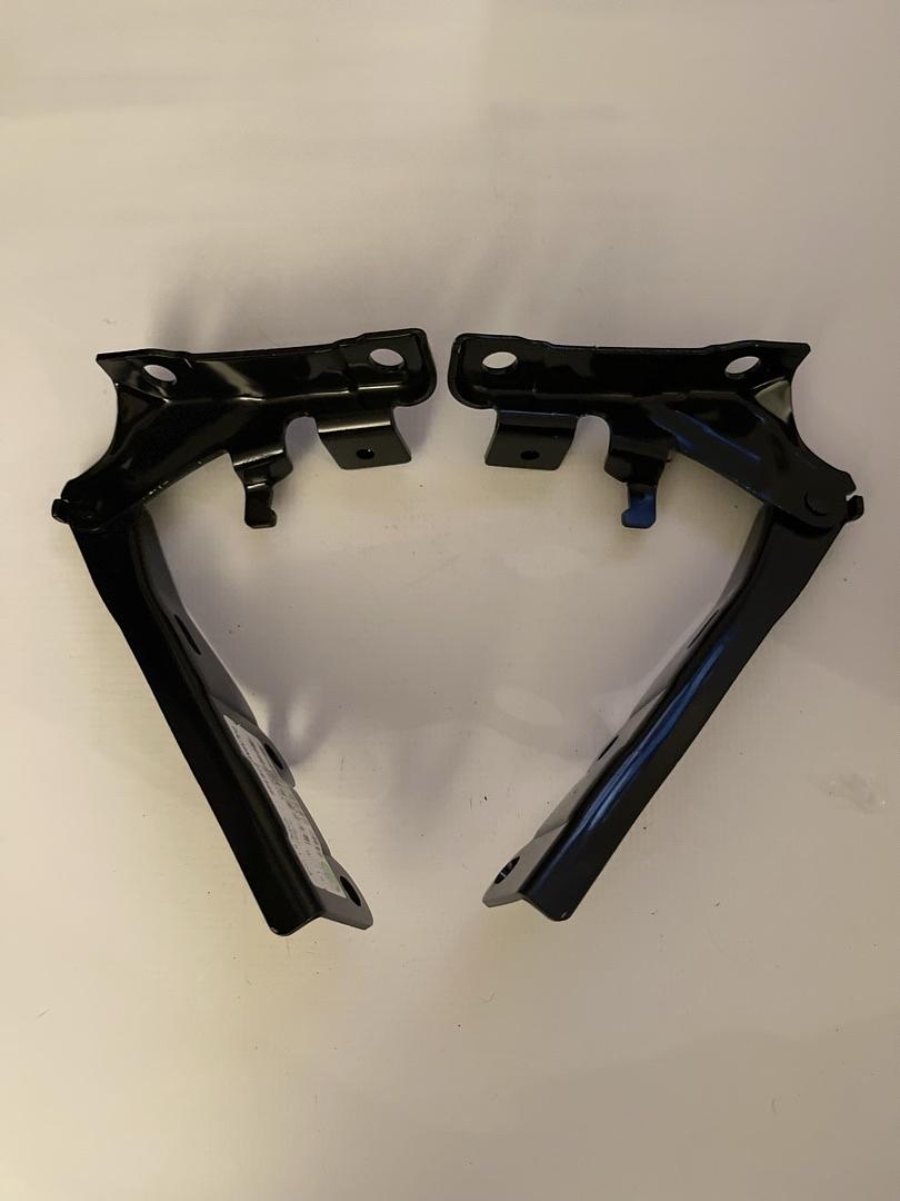 04-12 CHEVY COLORADO PAIR OF HOOD HINGES 2PCS BLACK