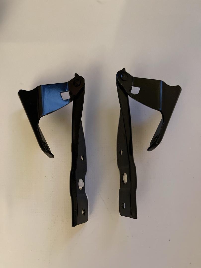 03-08 HONDA PILOT PAIR OF HOOD HINGES BLACK 2PCS