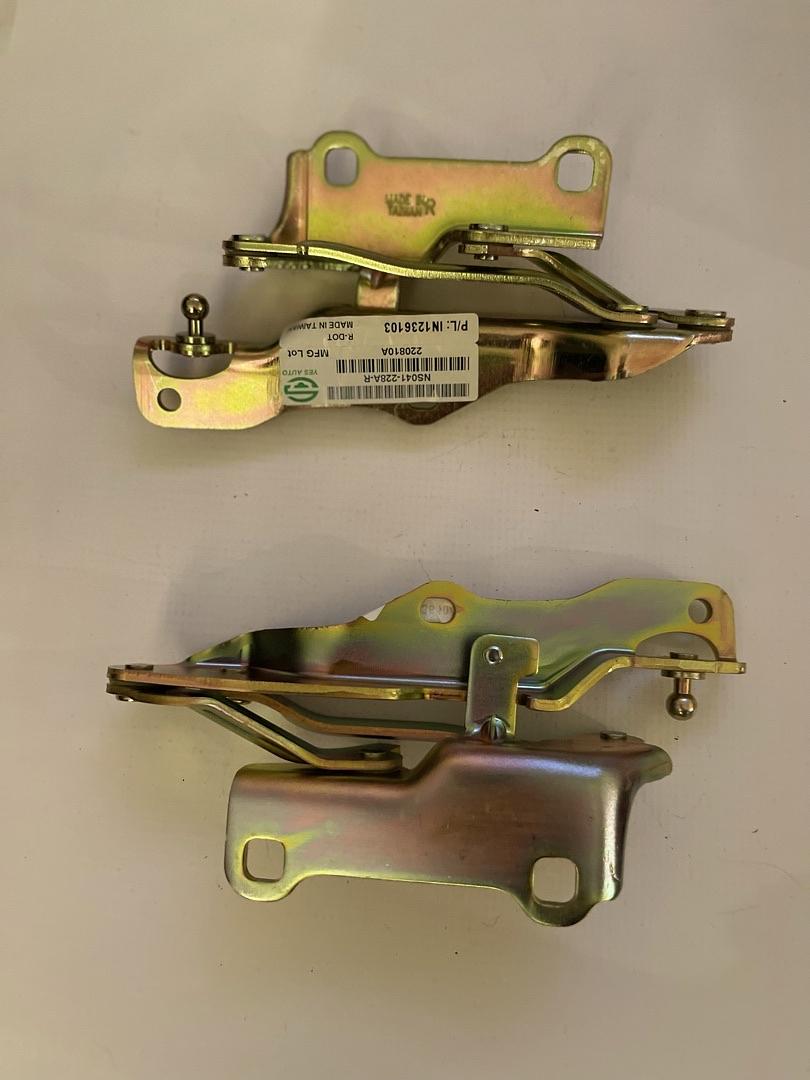04-15 NISSAN TITAN ARMADA PAIR OF 2 PCS HOOD HINGES