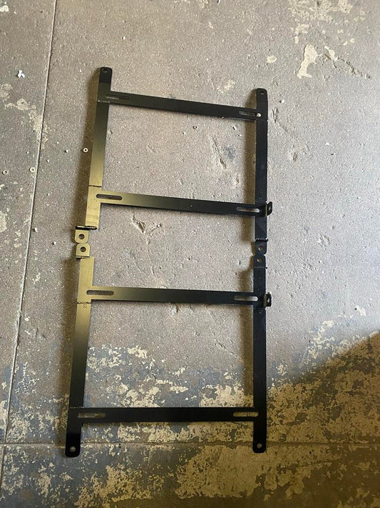 PAIR OF LOW MOUNT TENSILE STEEL SEAT BRACKETS (BLACK)