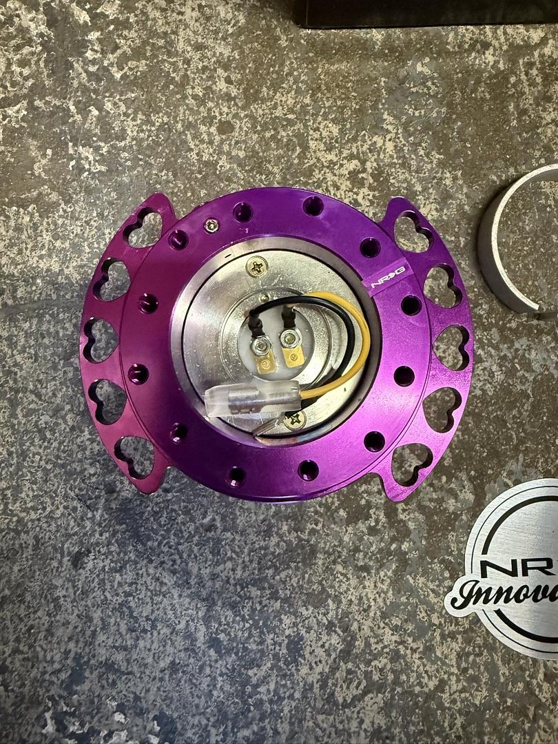 NRG INNOVATIONS GEN 2.0 STEERING WHEEL QUICK RELEASE KIT ADAPTER PURPLE BODY/PURPLE HEART CUTOUT RING 6X70MM & 6X74MM BOLT PATTERN