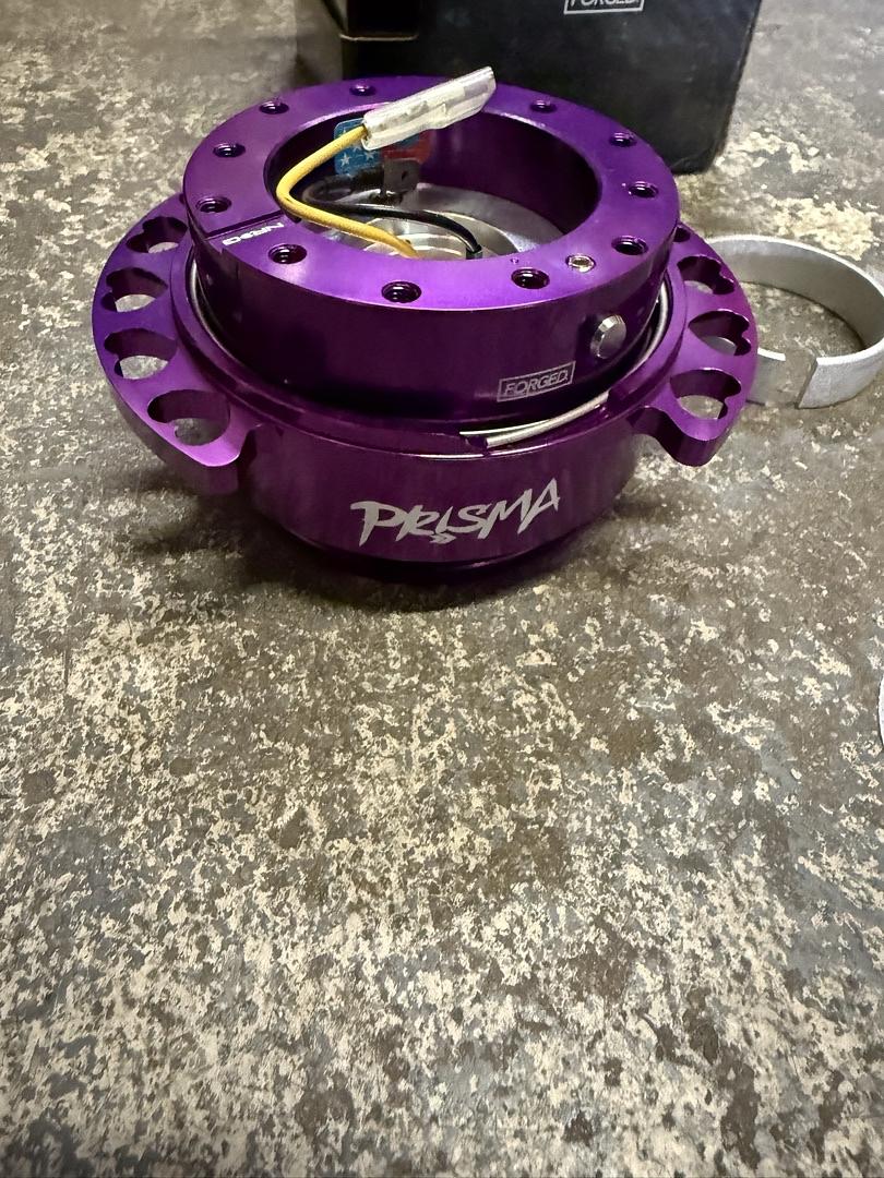 NRG INNOVATIONS GEN 2.0 STEERING WHEEL QUICK RELEASE KIT ADAPTER PURPLE BODY/PURPLE HEART CUTOUT RING 6X70MM & 6X74MM BOLT PATTERN