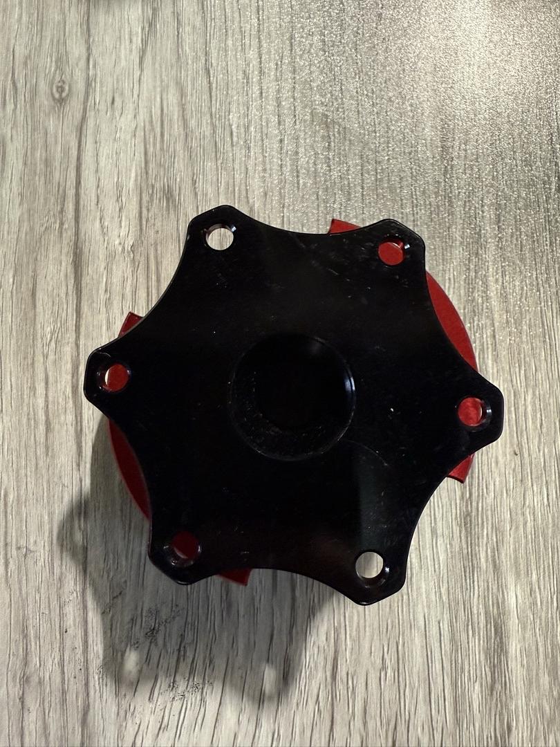 SFI 42.1/6- BOLT STEERING WHEEL QUICK RELEASE ADAPTER, BLACK QUICK RELEASE/RED RING