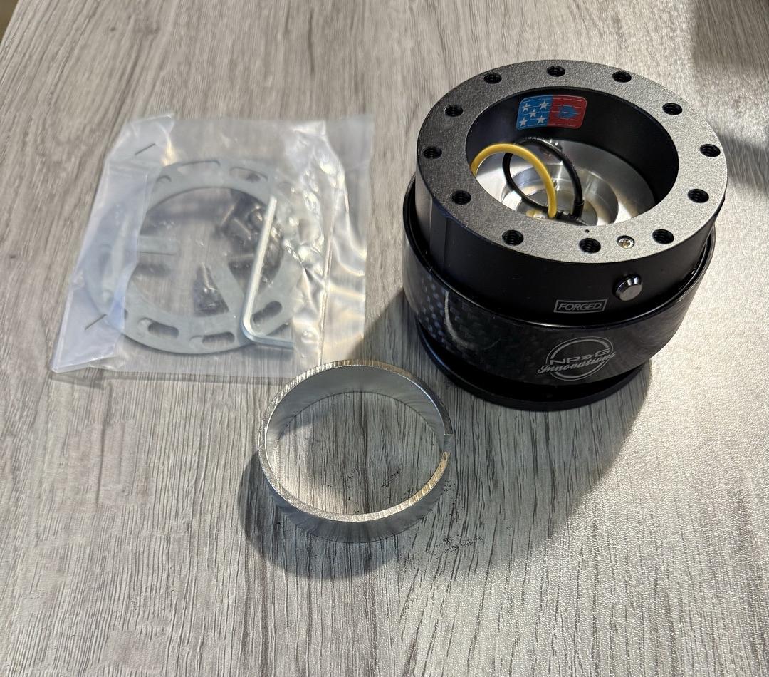 NRG GEN 2.0 QUICK RELEASE HUB STEERING WHEEL HUB REAL CARBON FIBER