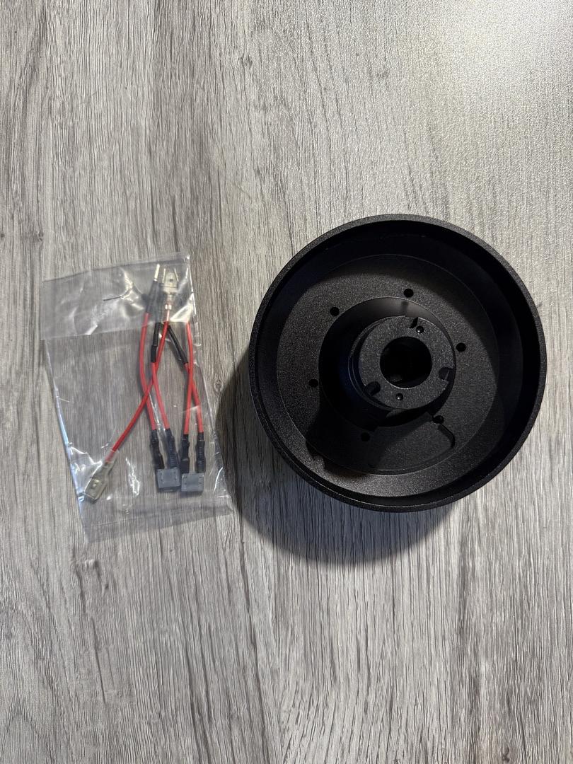NRG RACING STYLE, STEERING WHEEL QUICK RELEASE SHORT HUB ADAPTER, 6 X 70MM BOLT PATTERN, BLACK BODY HUB ADAPTERS