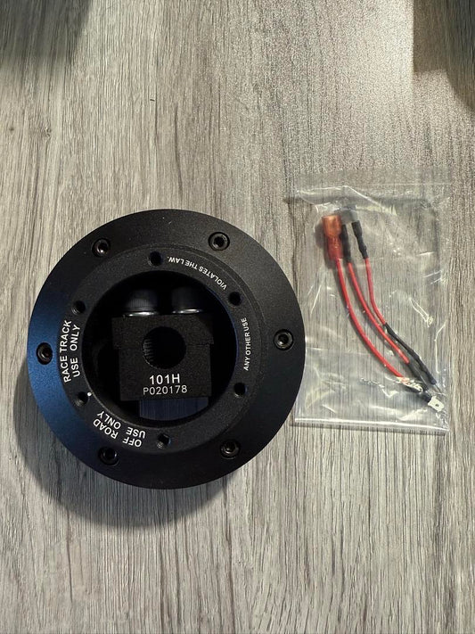RACING STYLE, STEERING WHEEL QUICK RELEASE SHORT HUB ADAPTER, 6 X 70MM BOLT PATTERN, BLACK BODY NRG INNOVATIONS