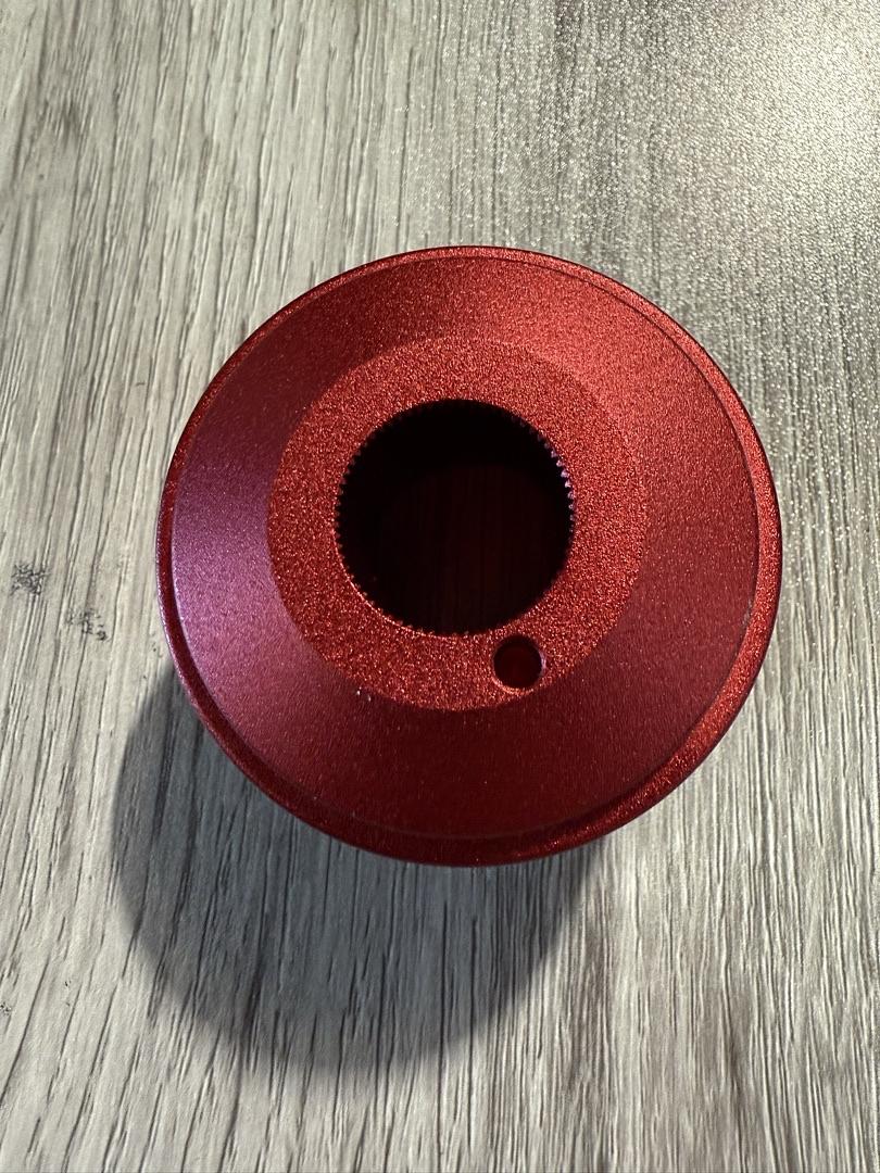 VERSION 2 RACE STEERING WHEEL QUICK RELEASE SHORT HUB ADAPTER, UP TO 1" SHORTER OVERALL, RED BODY