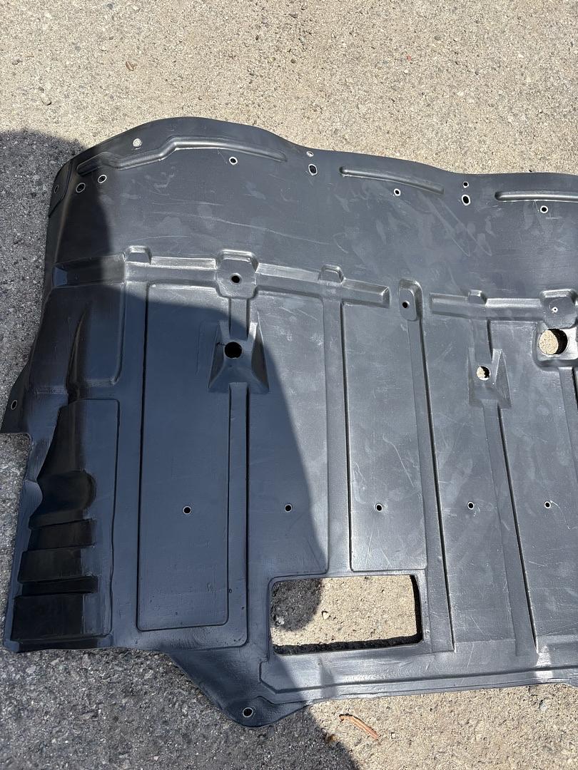 03-07 INFINTI G35 BLACK OEM STYLE ENGINE SPLASH GUARD