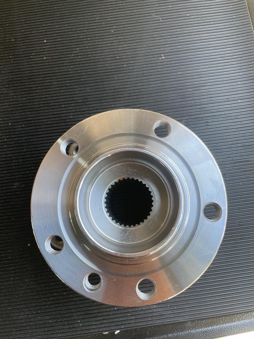 15-17 CHRYSLER 200 / 15-21 JEEP CHEROKEE FRONT WHEEL BEARING HUB