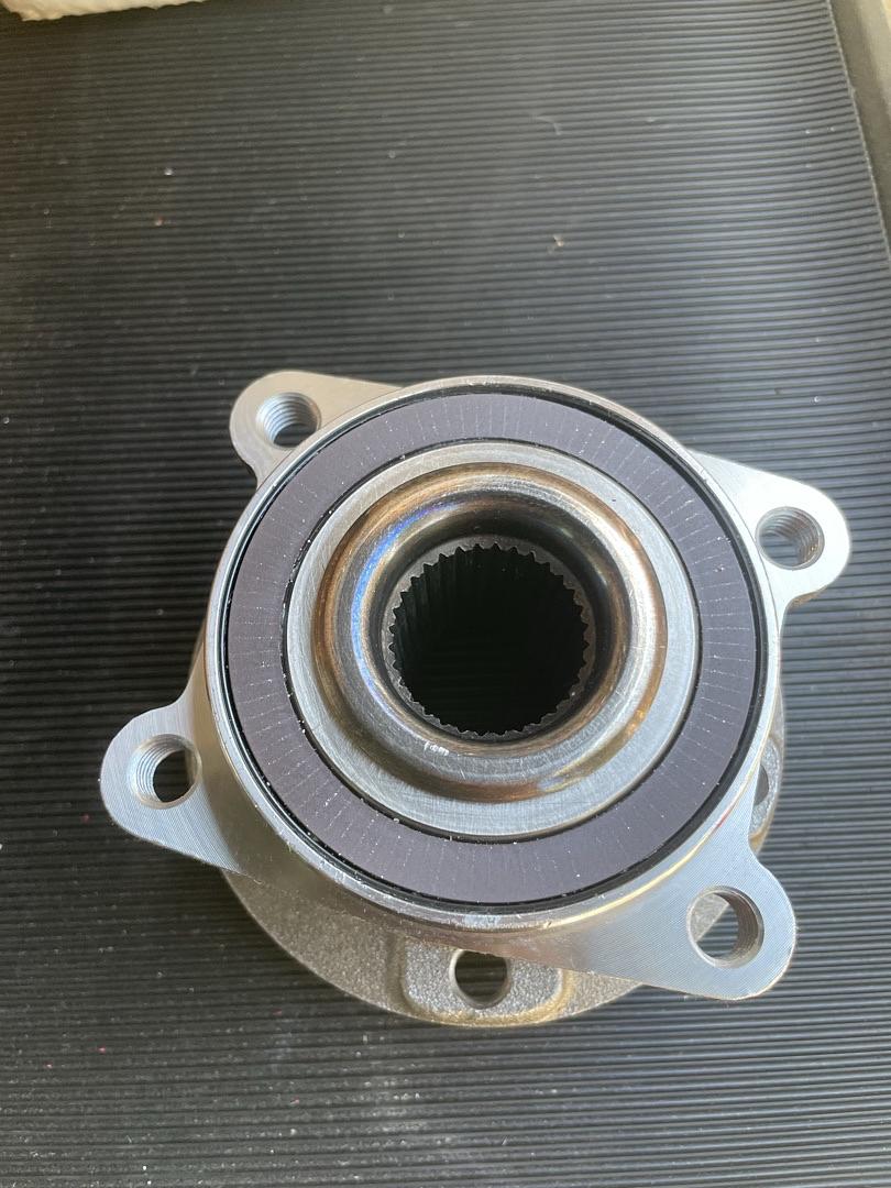 15-17 CHRYSLER 200 / 15-21 JEEP CHEROKEE FRONT WHEEL BEARING HUB