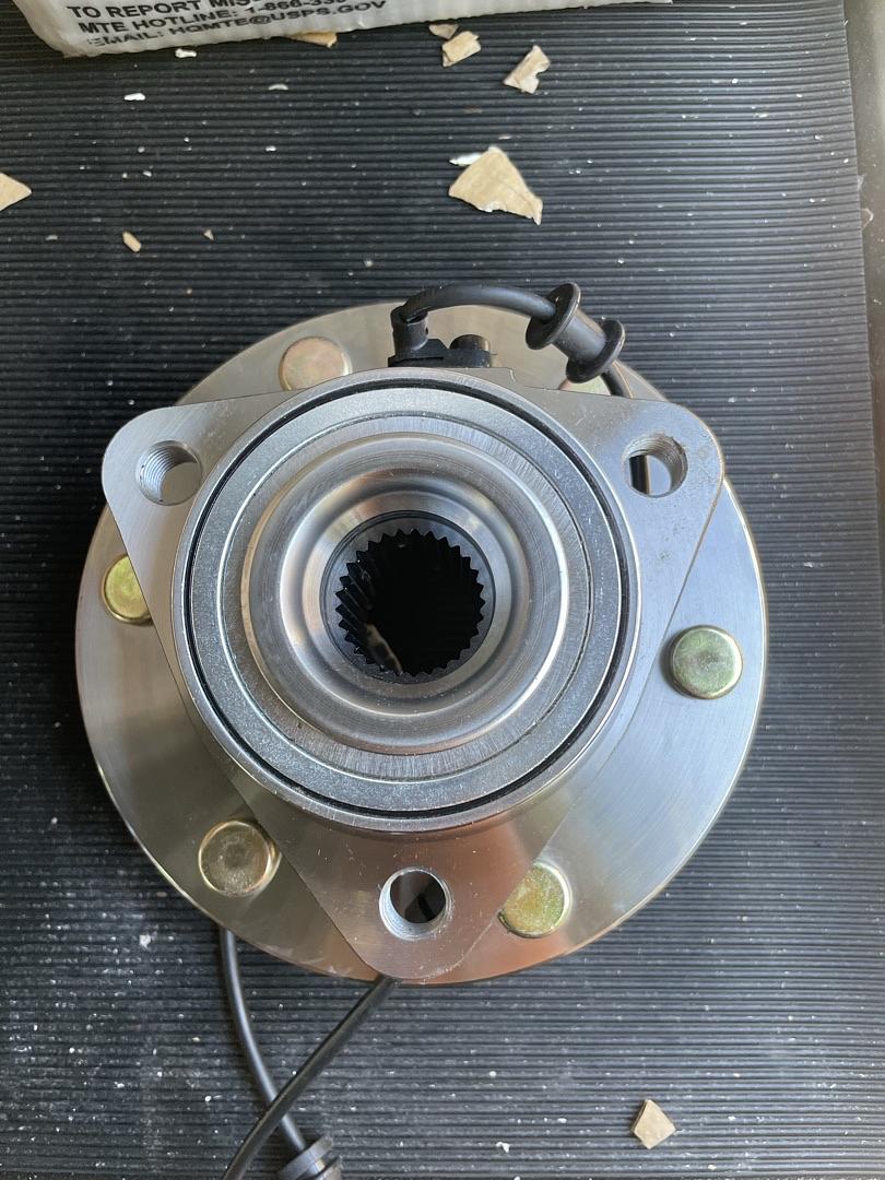 04-07 QX57 , TITAN / 05-07 ARMADA / 04 PATHFINDER FRONT WHEEL BEARING HUB