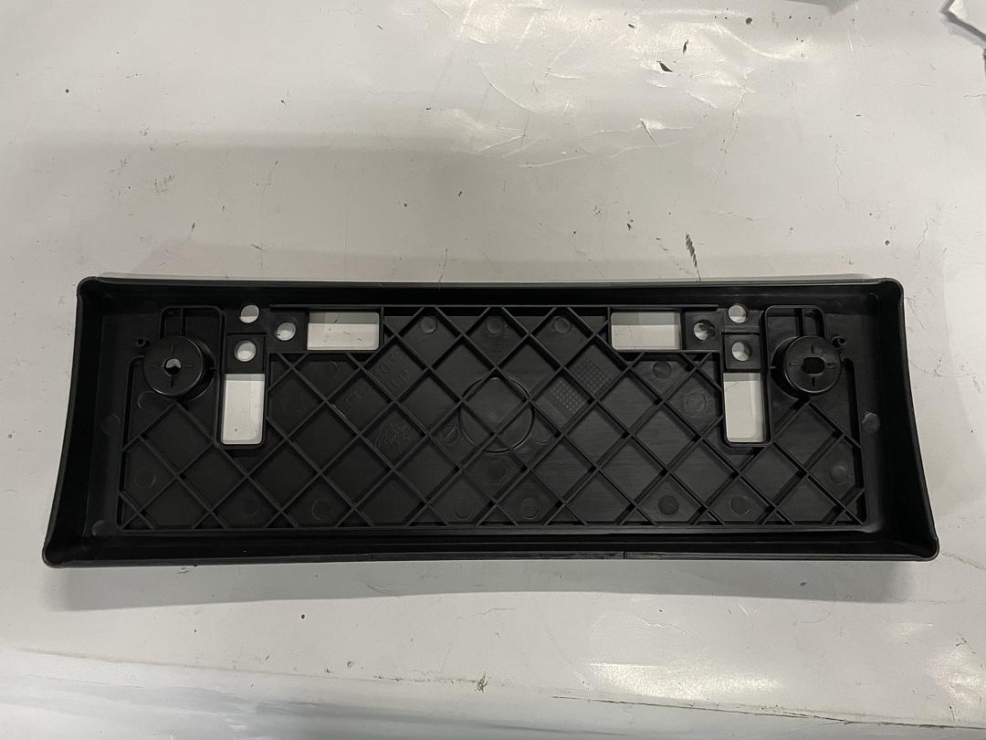 10-11 LEXUS RX350 LICENSED PLATE BRACKET