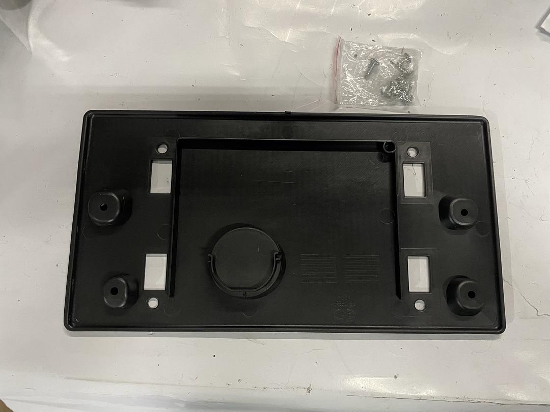 17-22 ALFA ROMEO GIULIA LICENSE PLATE MOUNTING BRACKET