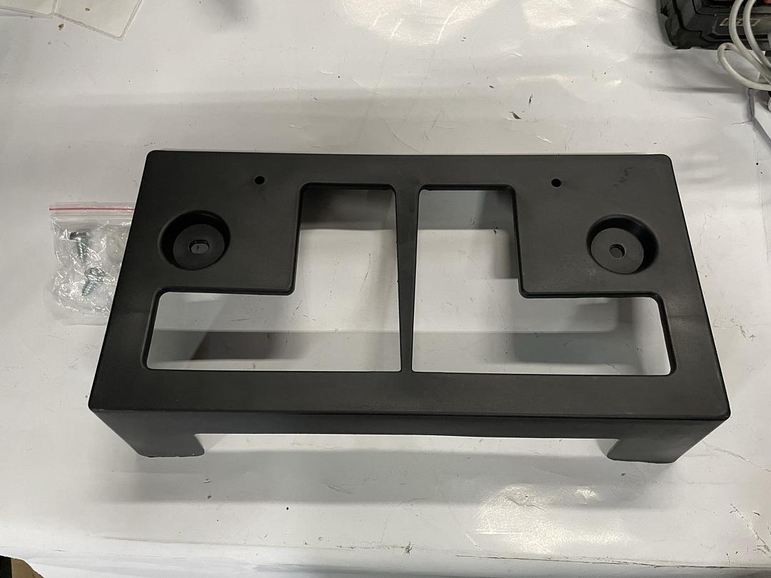 12-16 NISSAN NV1500/ NV2500 / NV3500 FRONT LICENSE PLATE MOUNTING BRACKET