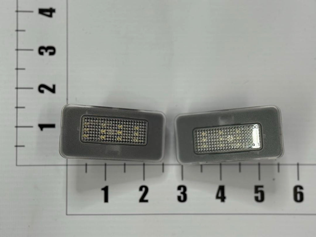 TESLA 17-ON MODEL S AND 2016-ON MODEL X LICENSE PLATE LIGHT LAMP